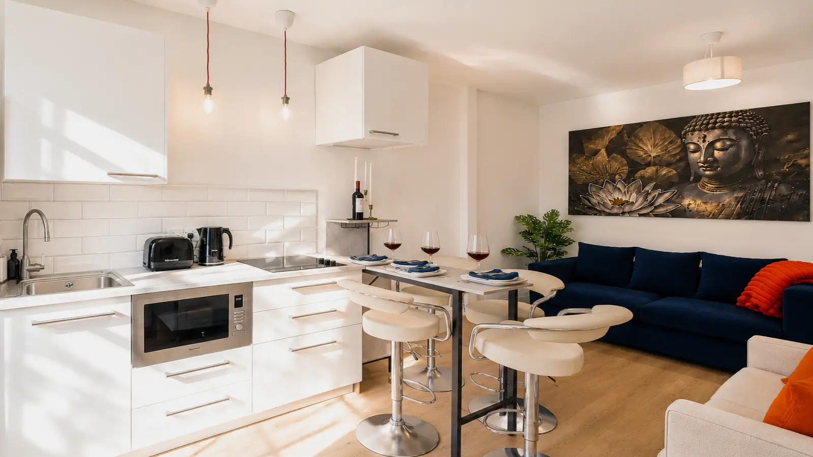 Flat Holmdale Road in Greater London