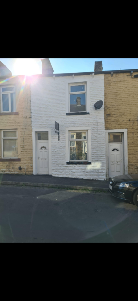 House Perth Street in Borough of Pendle