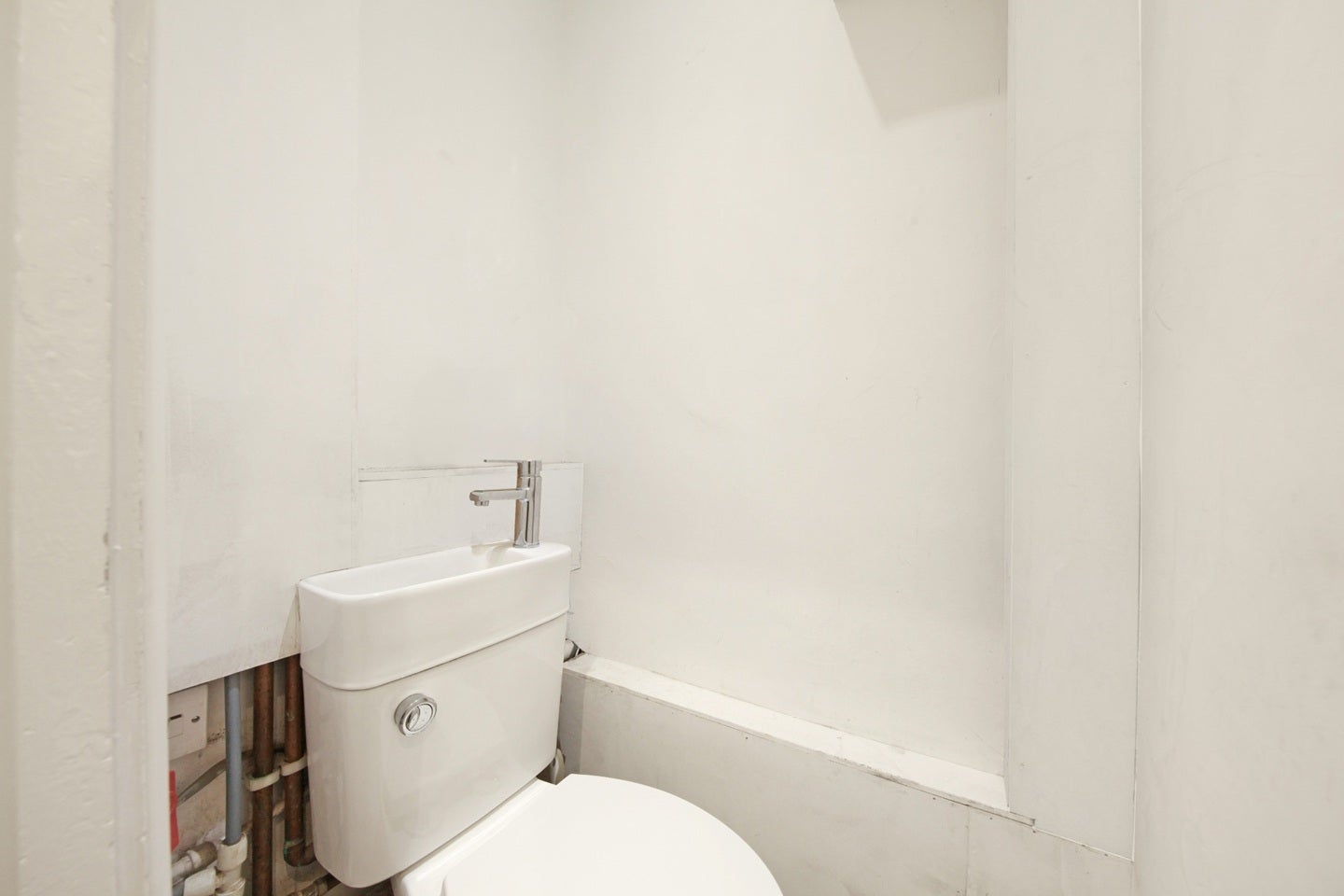 Room Stanworth Street in Greater London