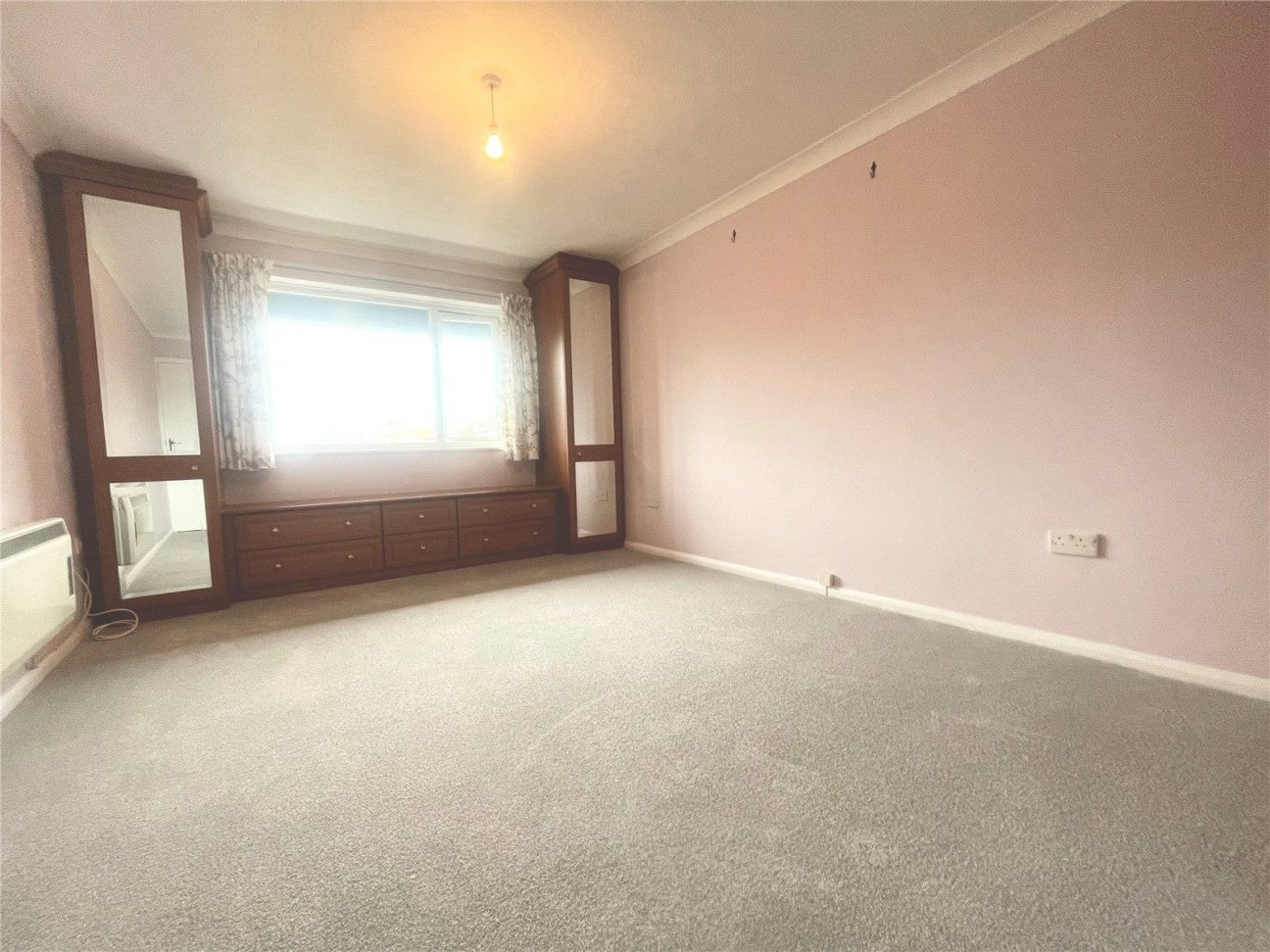 Flat New Road in Arun