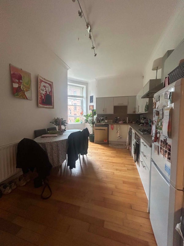Flat Woodlands Drive in Glasgow