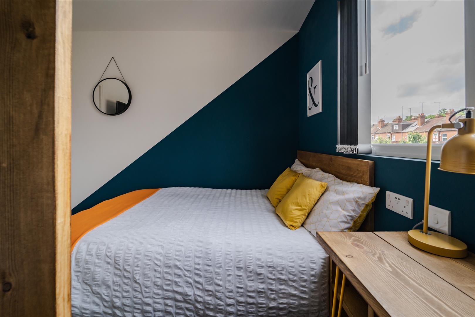 Room Colchester Street in Coventry