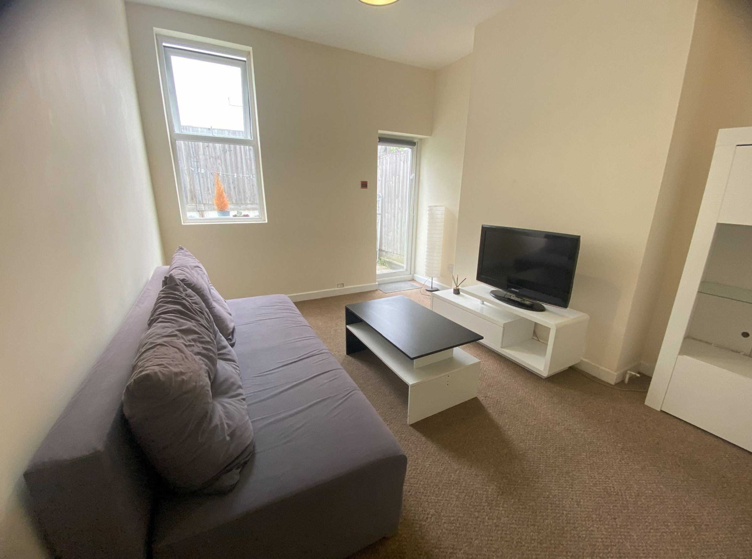 Flat Stapleton Road in Bristol