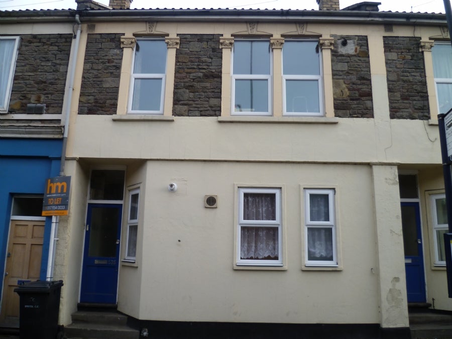 Flat Stapleton Road in Bristol