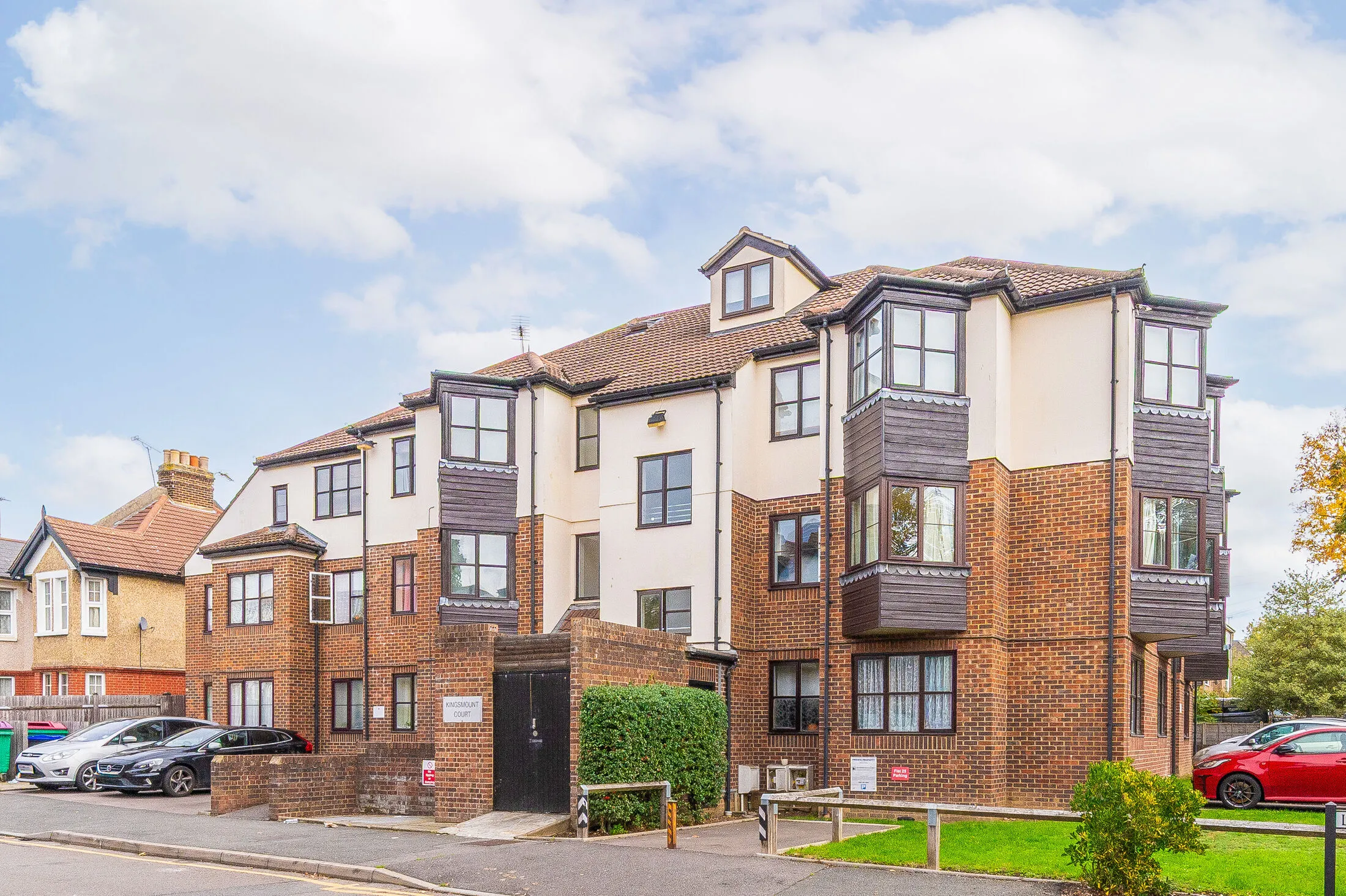 Flat Lewis Road in Greater London