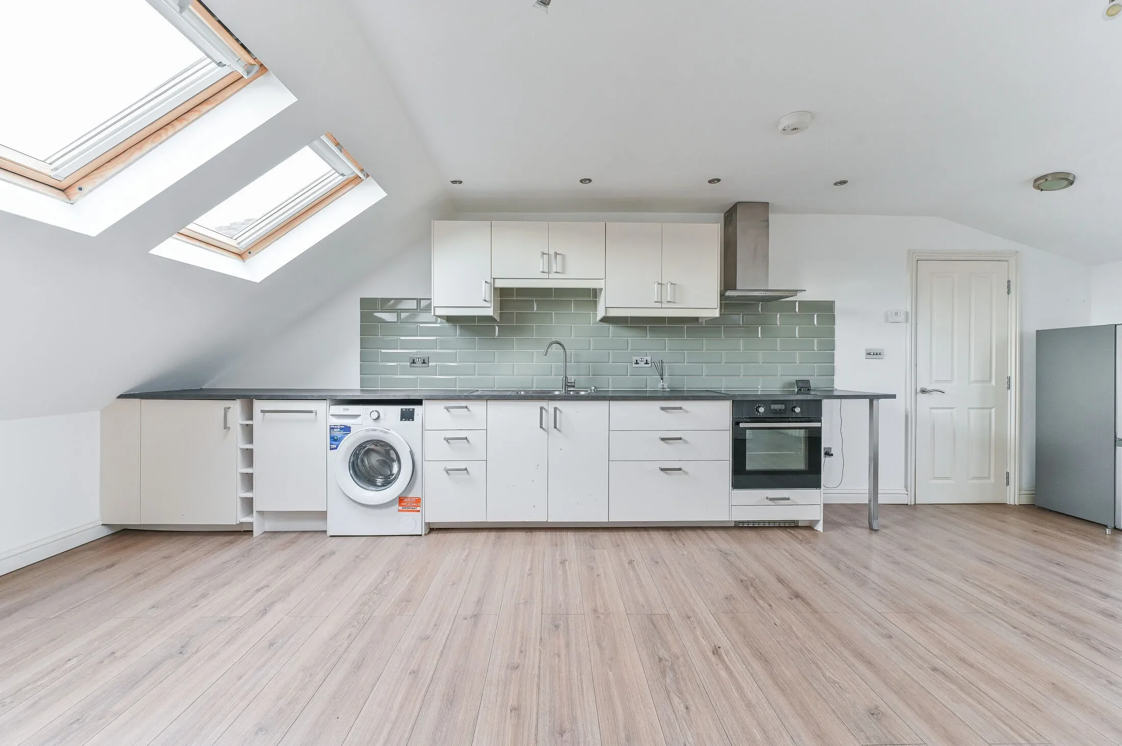 Flat Lewis Road in Greater London