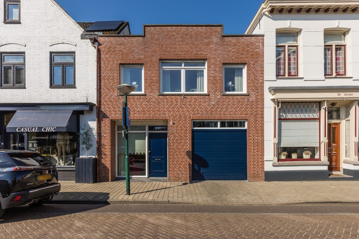 Dorpsstraat 42
