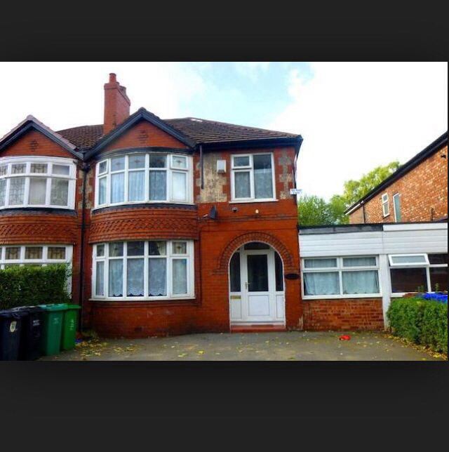 Room Egerton Road in Manchester