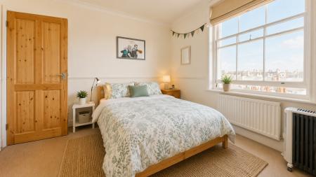 Flat Holland Road in Hove