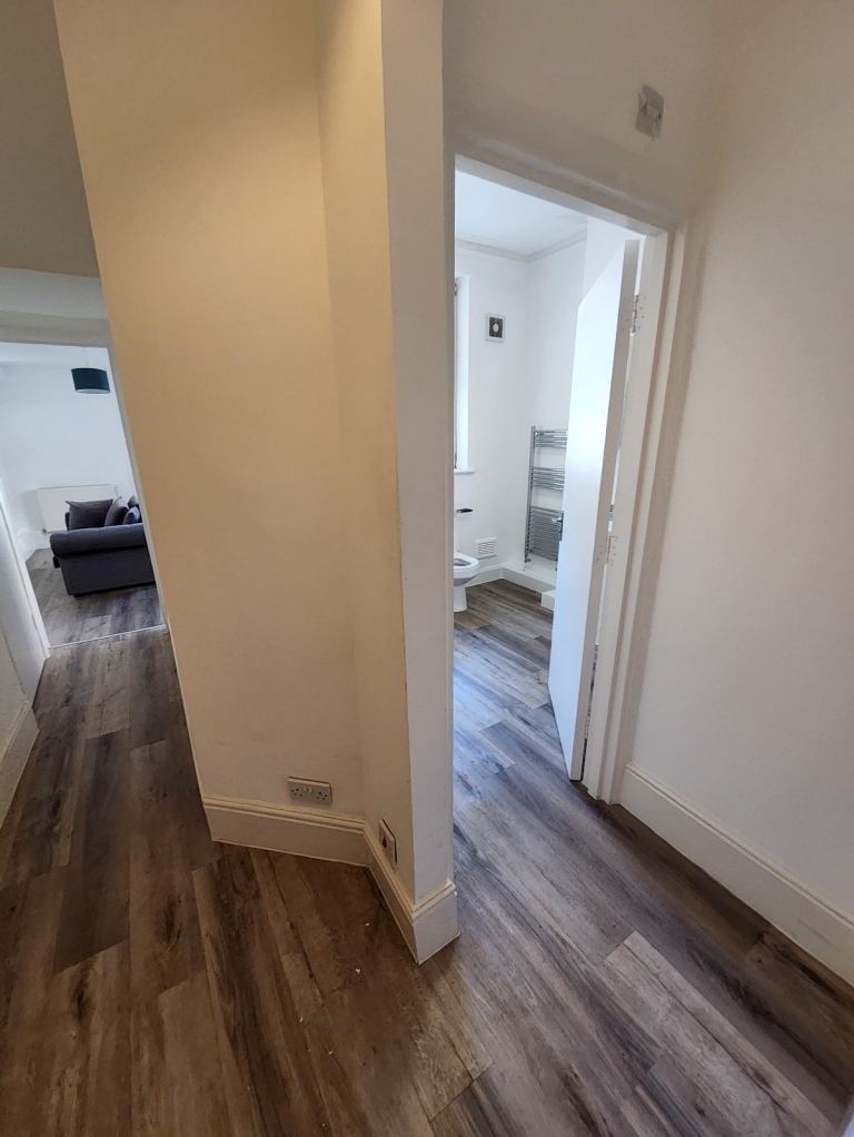 House Larcom Street in Greater London
