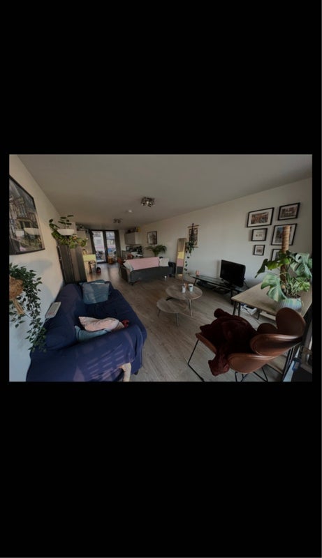 Room Forrester Way in Greater London