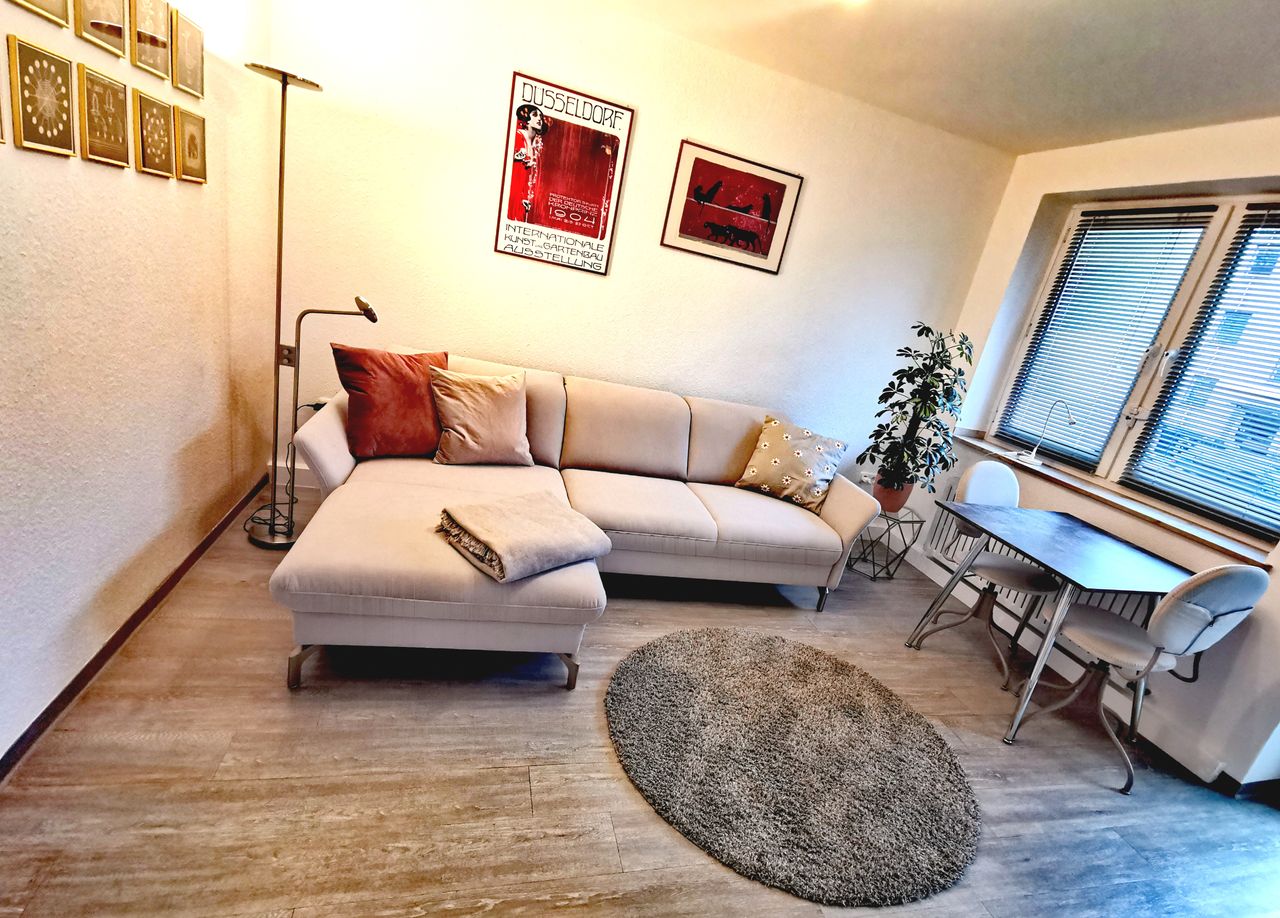 Wohnung Grevenbroicher Weg in Düsseldorf