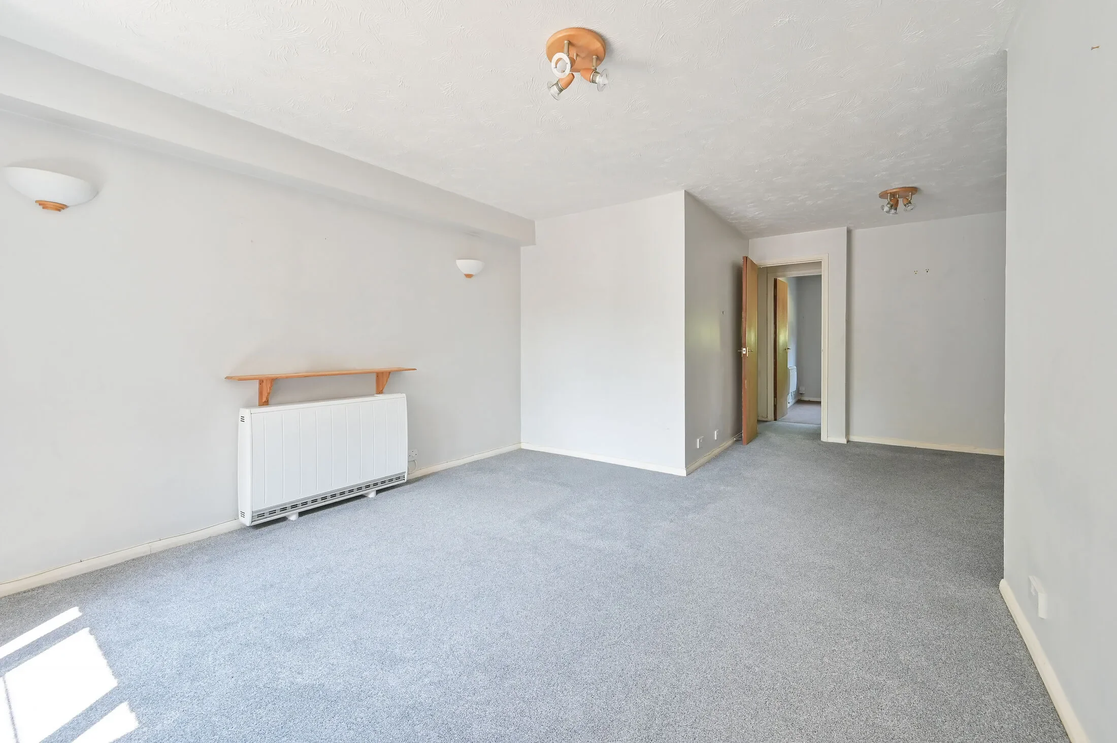 Flat Ebury Road in Watford