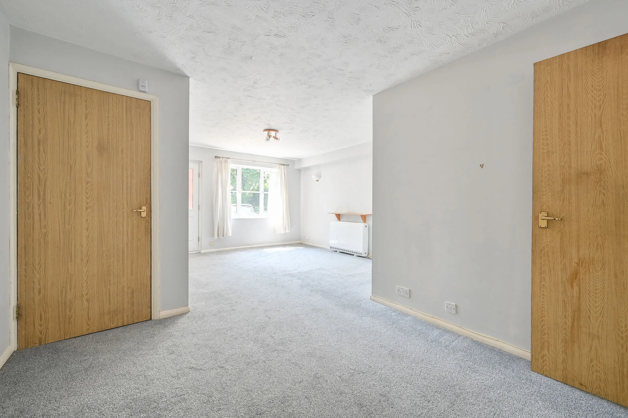 Flat Ebury Road in Watford