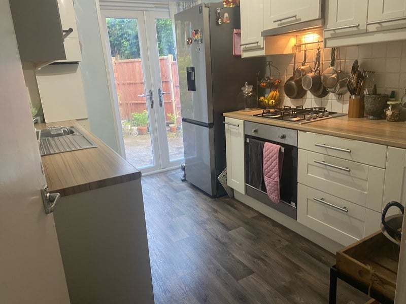 Room Gwynant Crescent in Cardiff