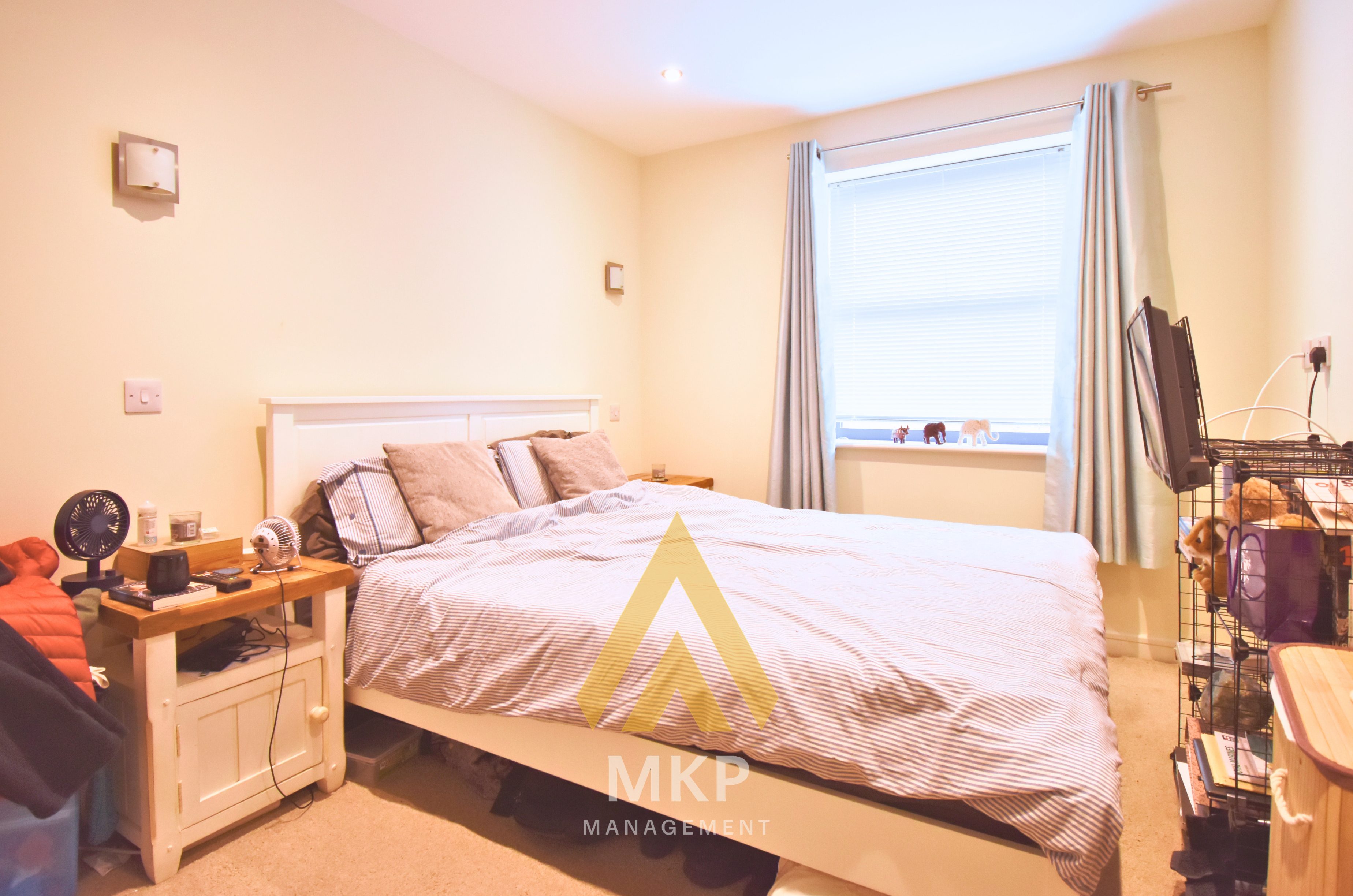 Flat Saint James Place in Shirley