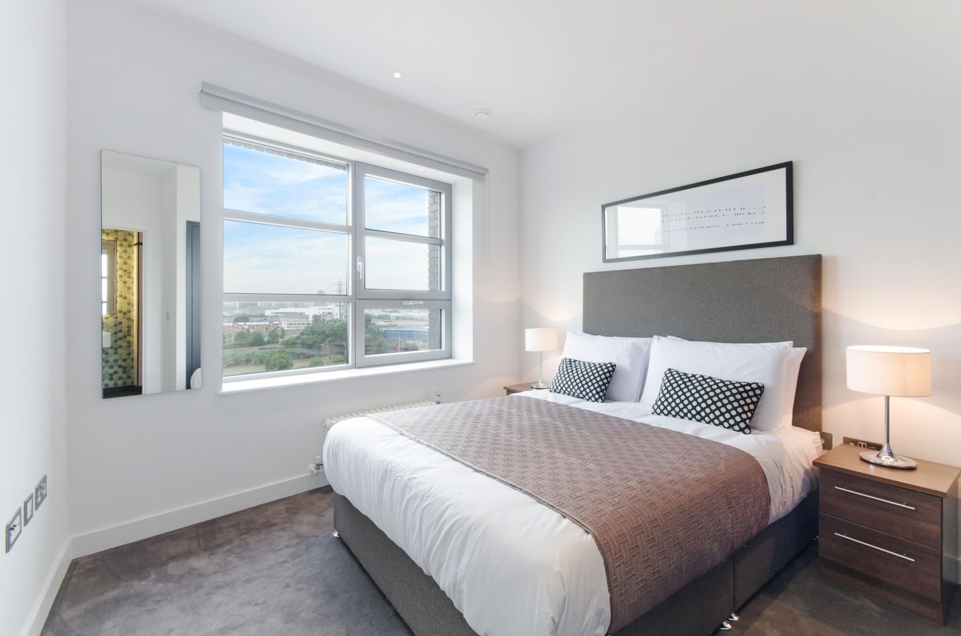 Flat Hope Street in Greater London