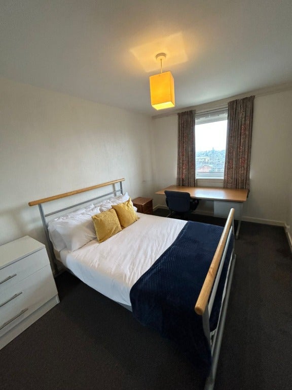 Flat Dudhope Street in Dundee