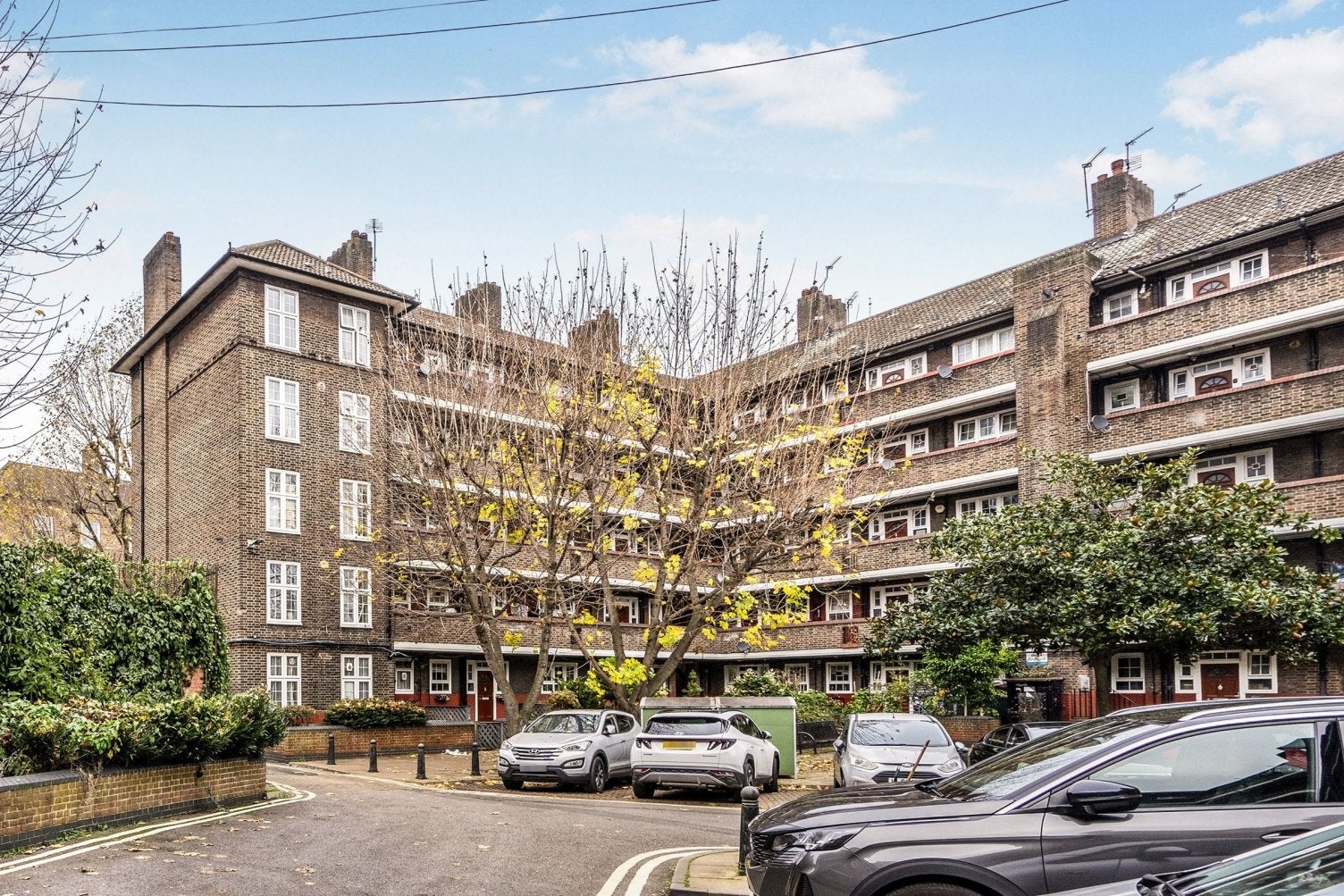 Flat Harper Road in Greater London