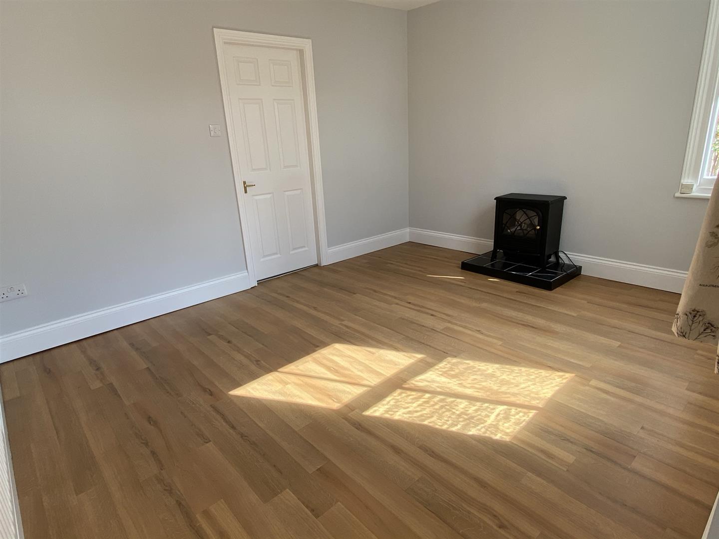 Flat Vicarage Lane in Amber Valley