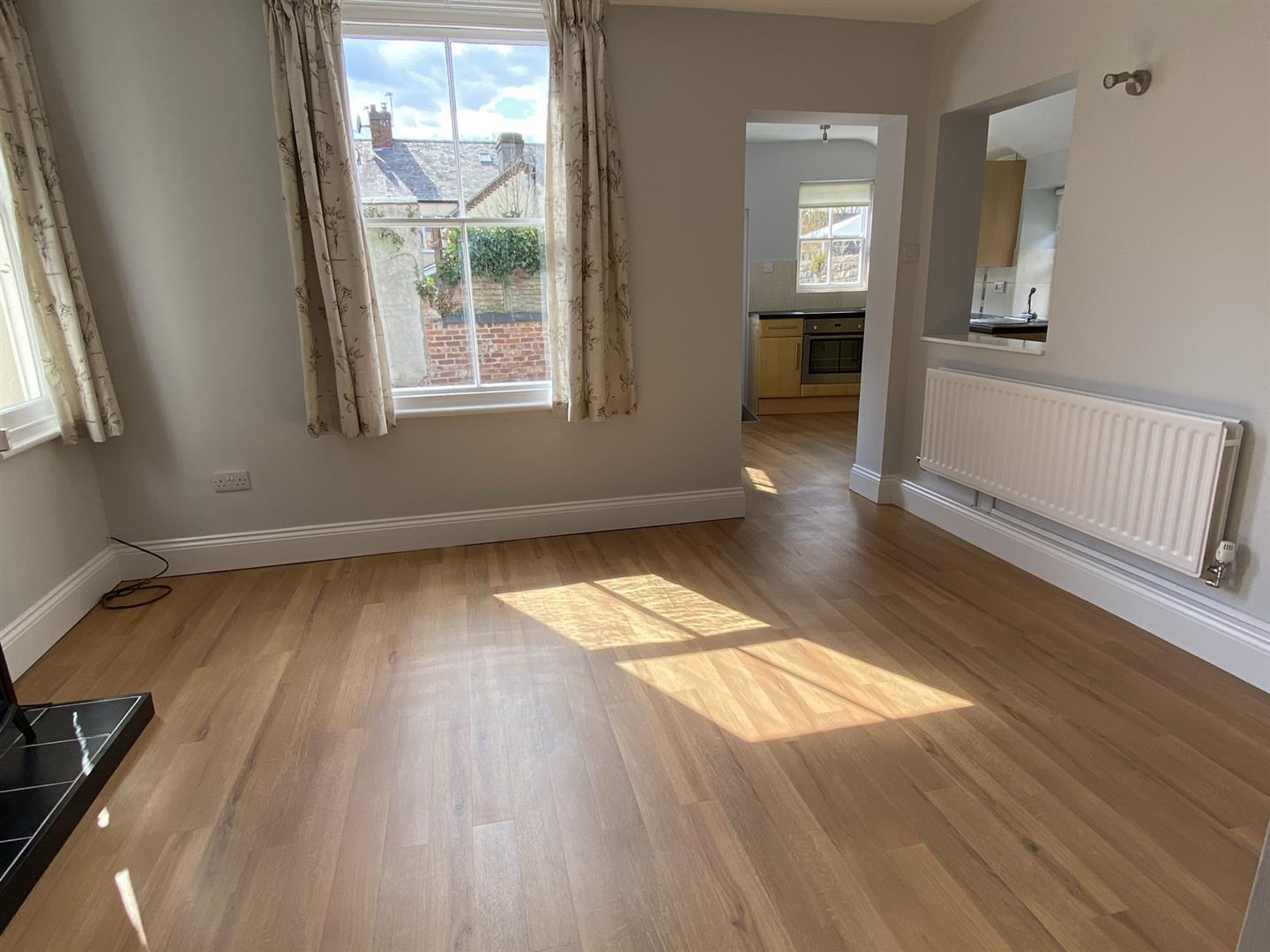 Flat Vicarage Lane in Amber Valley