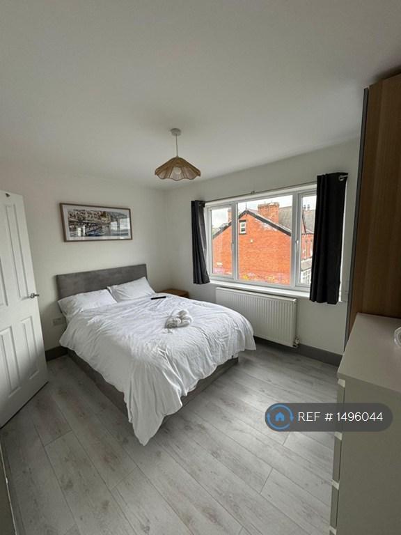 House Manor Avenue in Leeds