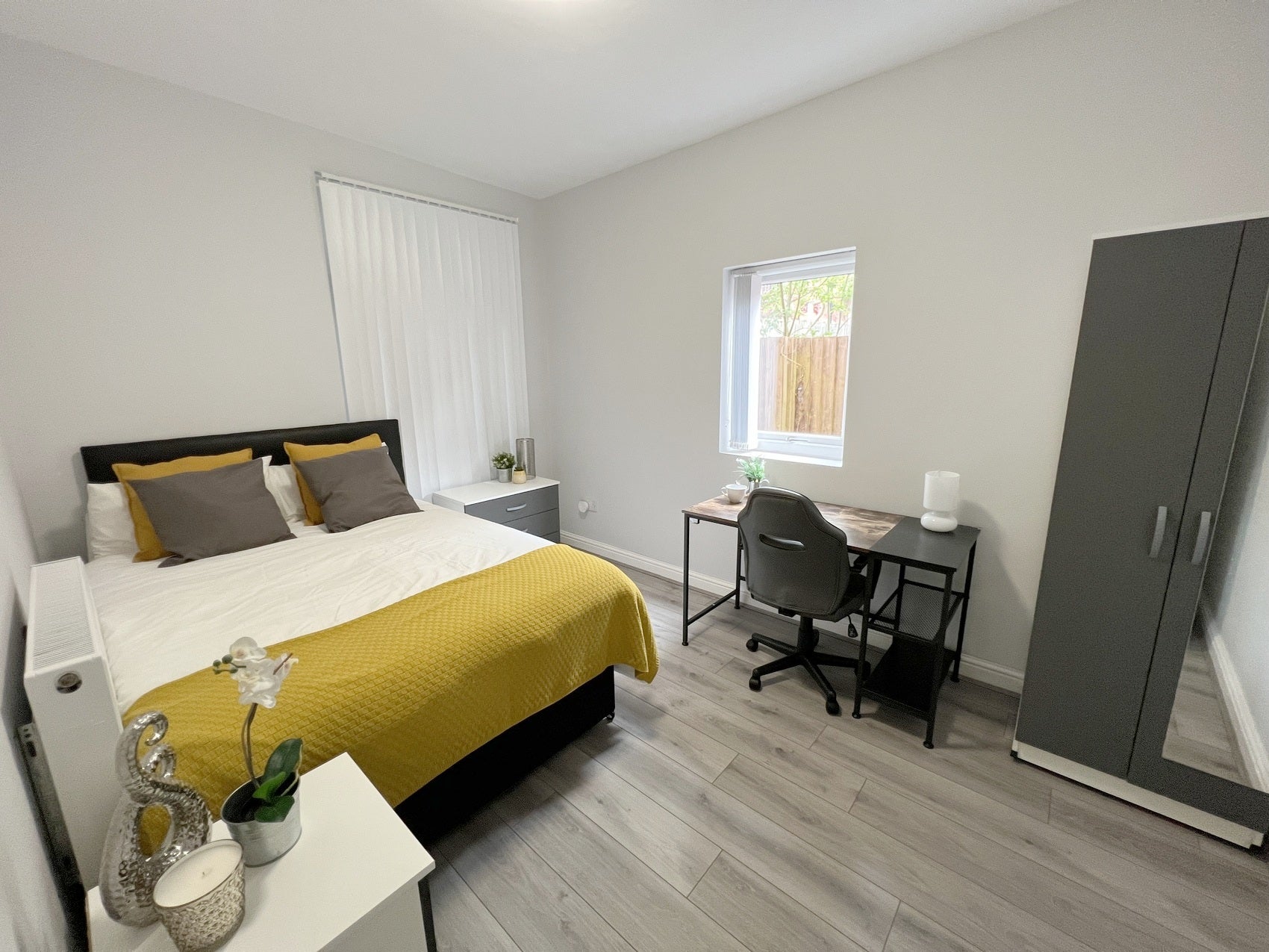 Room Moseley Road in Birmingham