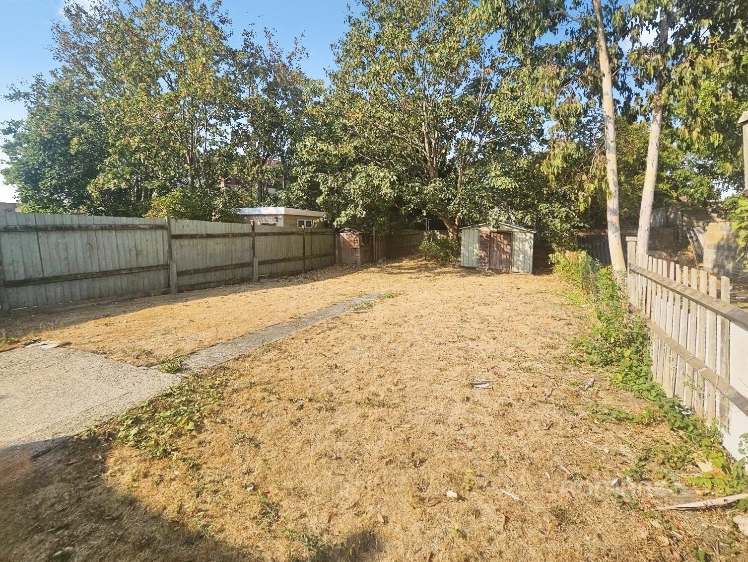 Flat Stafford Avenue in Slough