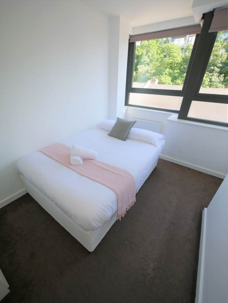 Flat Cumnor Road in Bournemouth