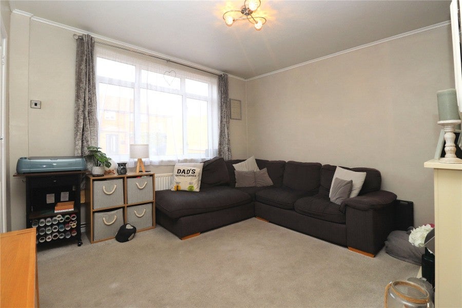 House Bateson Way in Woking