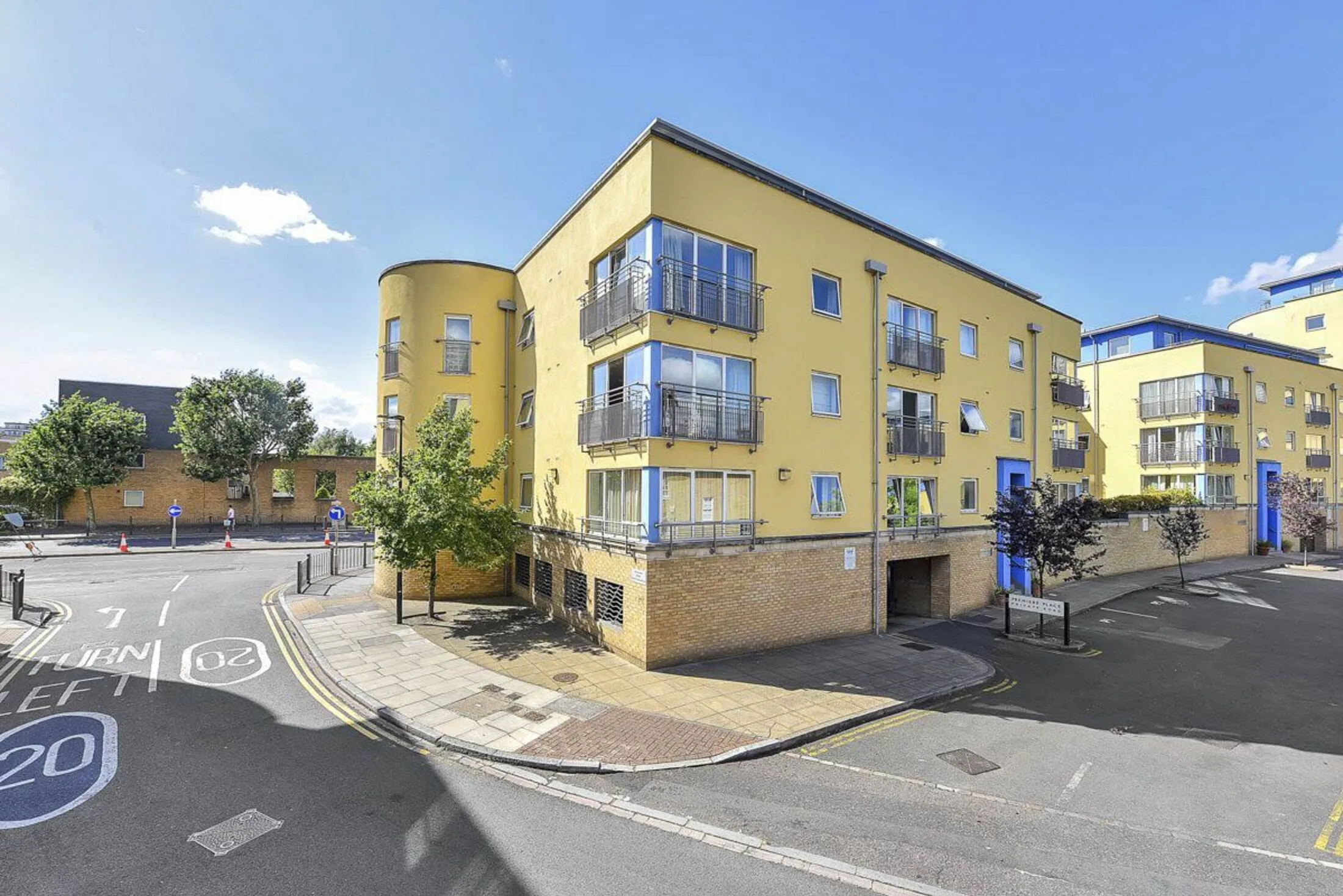 Flat Garford Street in Greater London