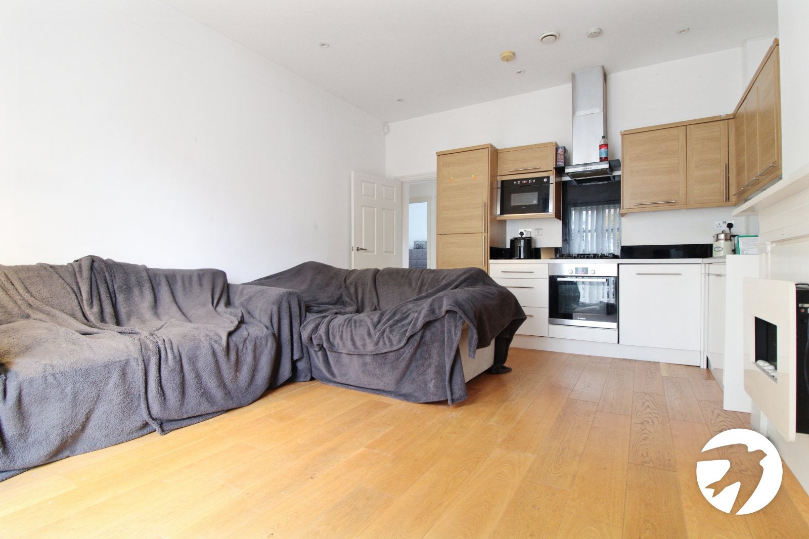 Flat Clarence Place in Gravesham