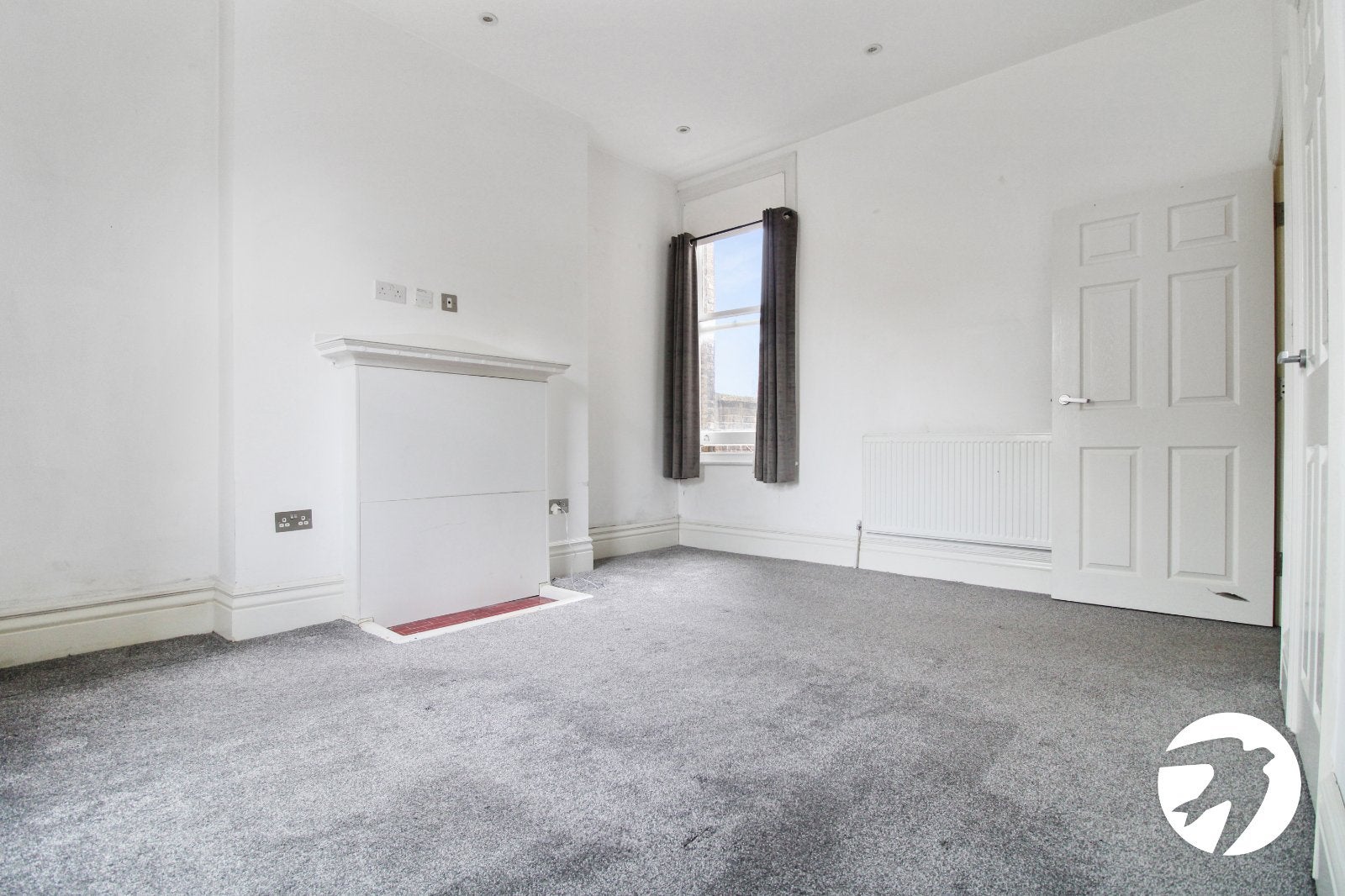 Flat Clarence Place in Gravesham