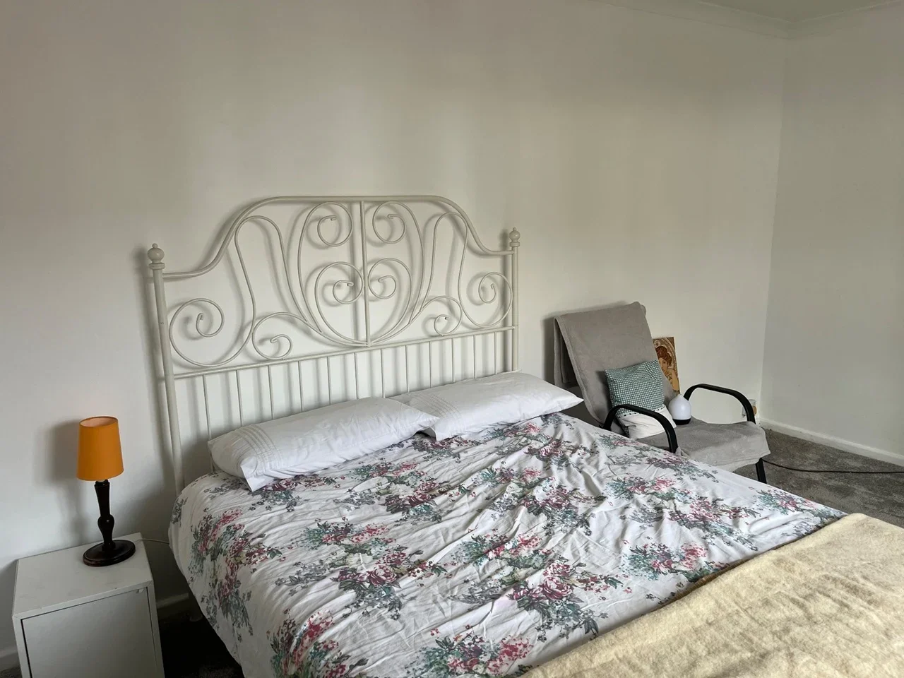 Room Fairway in Borough of Runnymede
