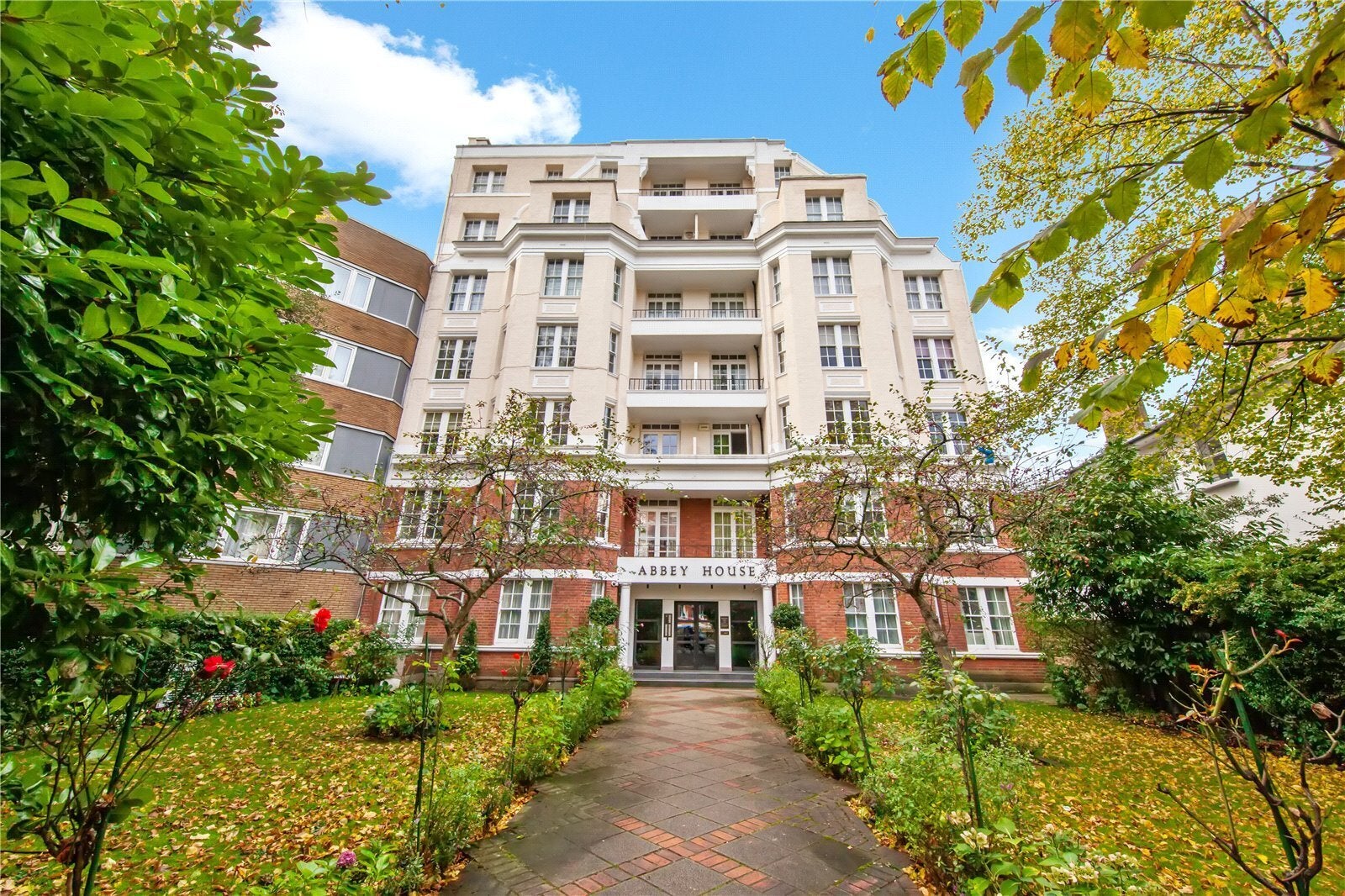 Flat Abbey Road in City of Westminster