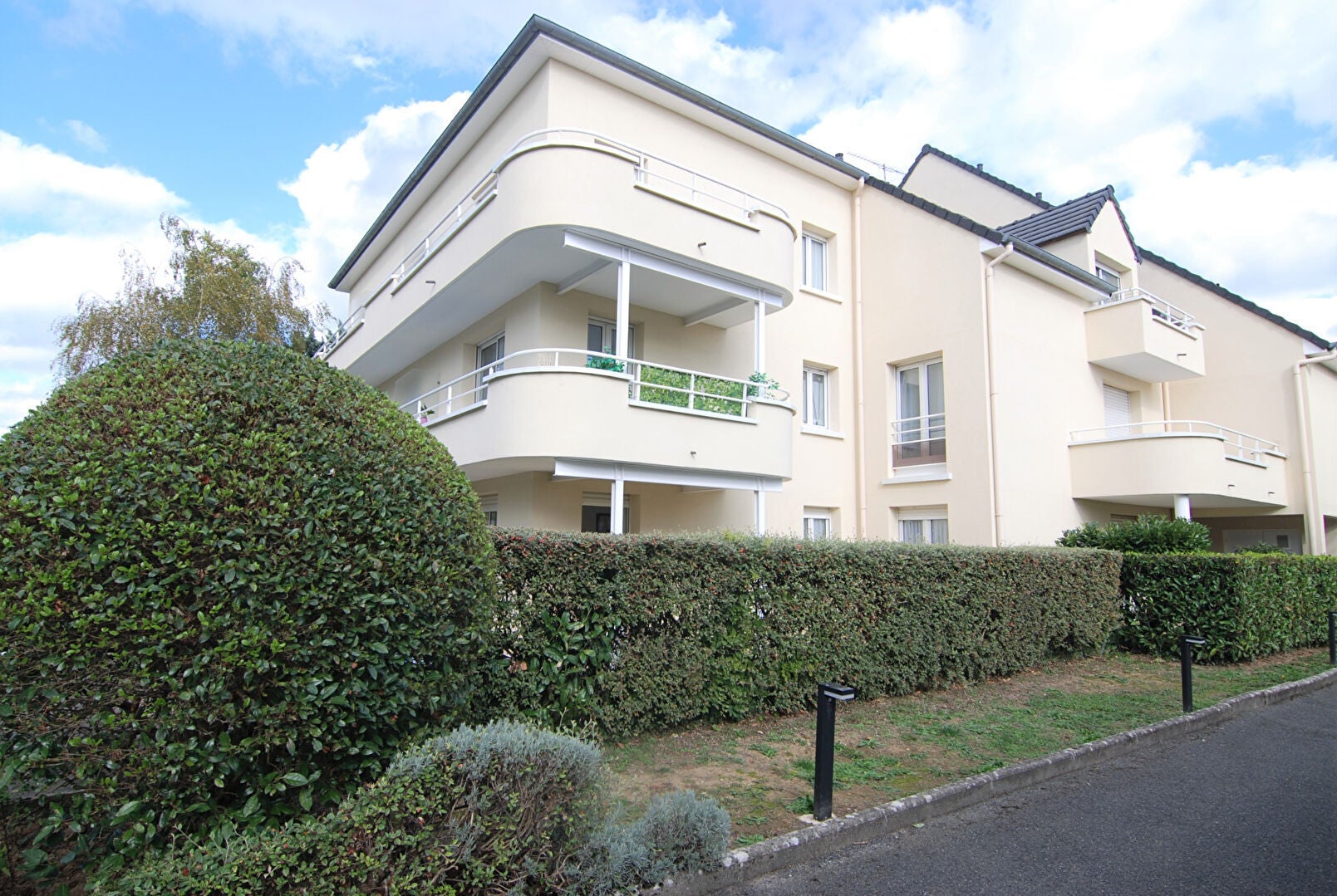 Flat Rue du Plume Vert in Ozoir-la-Ferrière