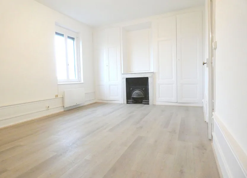 Appartement Rue Louis Aulagne à Oullins-Pierre-Bénite