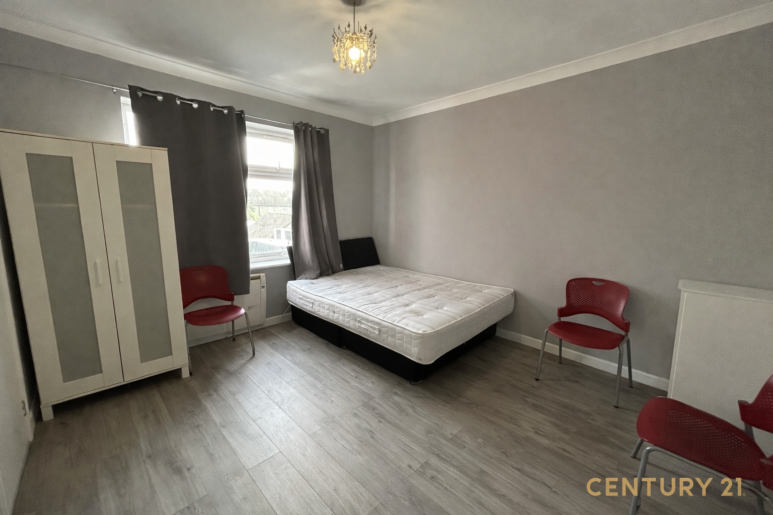 Room Redbridge Lane East in Greater London