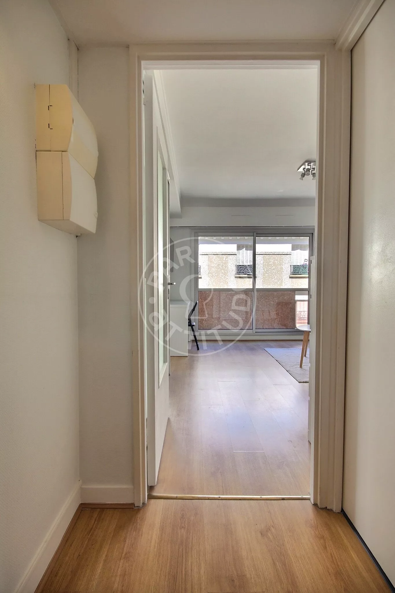 Flat Rue Sébastien Mercier in Paris