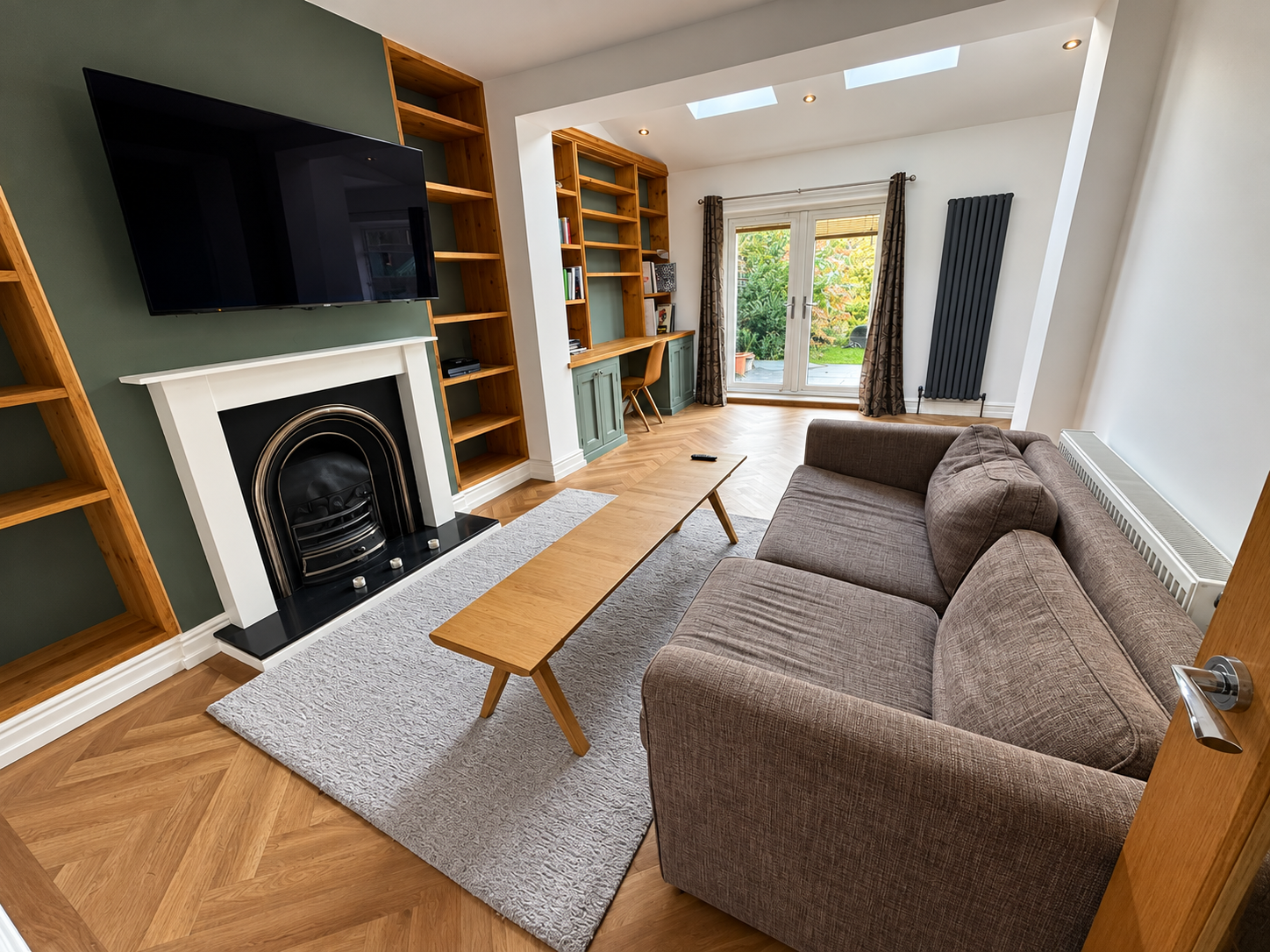 Room Ruabon Road in Manchester