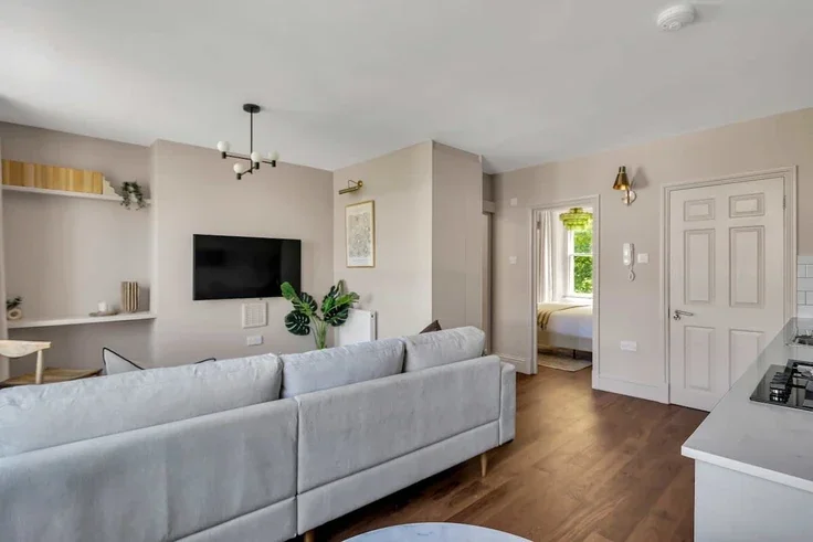 Flat Blenheim Terrace in City of Westminster