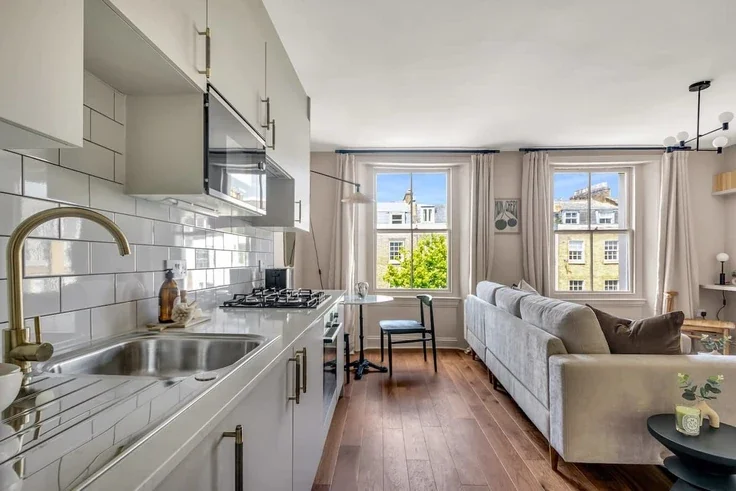 Flat Blenheim Terrace in City of Westminster