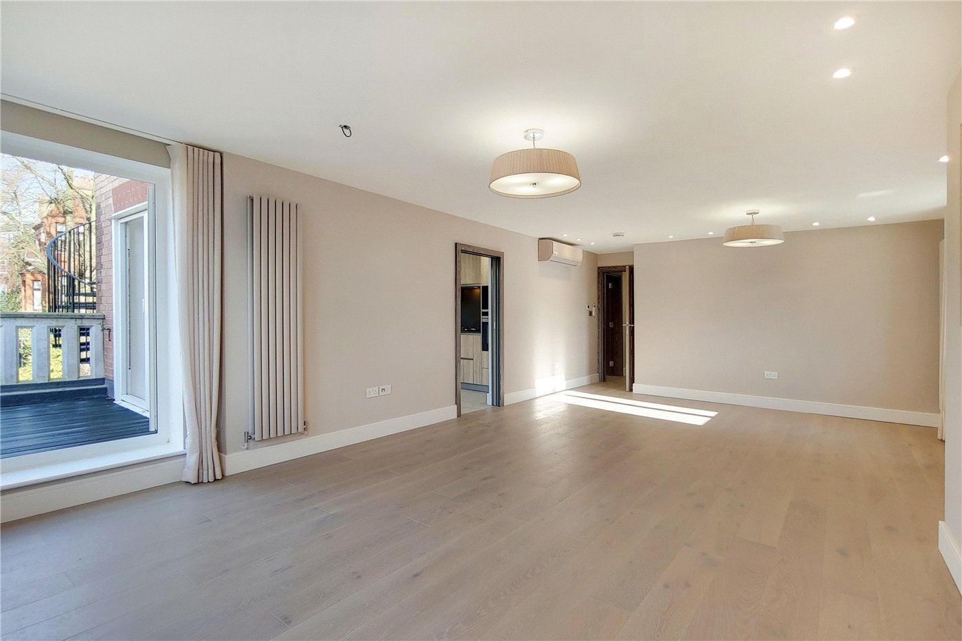 Flat Fitzjohn's Avenue in Greater London