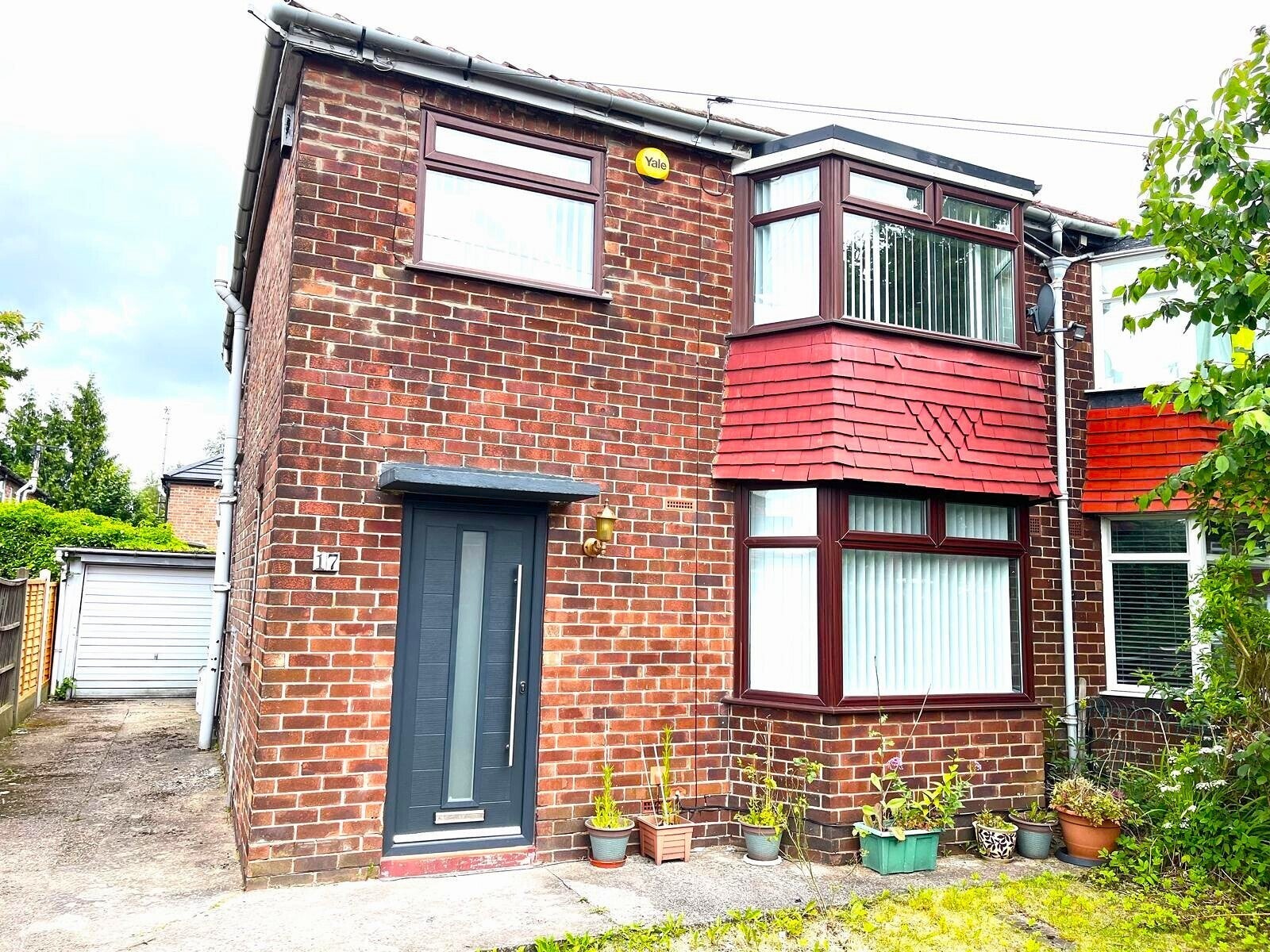 House Jayton Avenue in Manchester