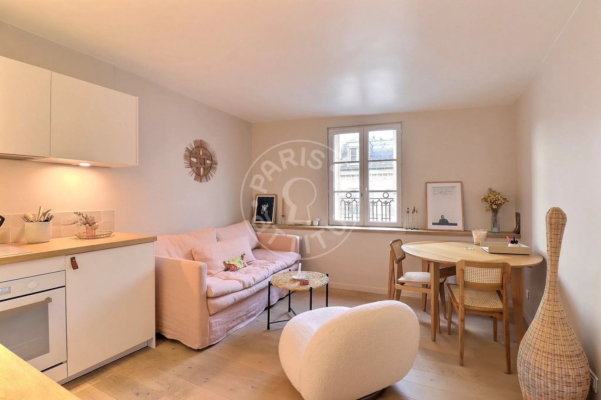 Appartement Rue du Cherche-Midi à Paris