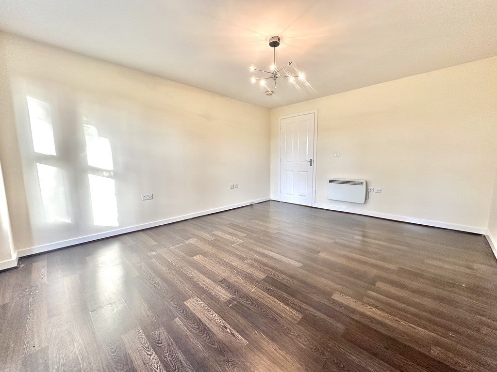 Flat Hickory Close in Coventry