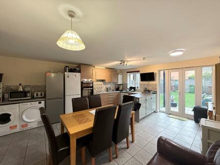 Room Boleyn Avenue in Peterborough