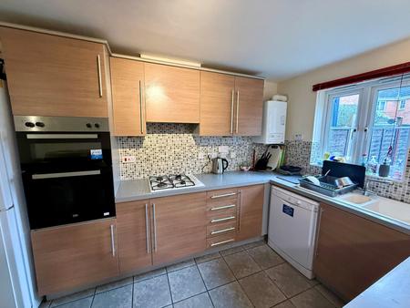 Room Boleyn Avenue in Peterborough