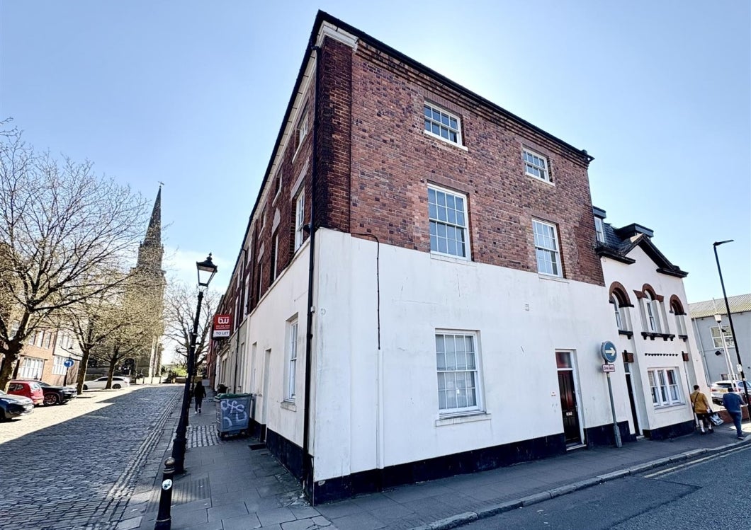 Flat Bond Street in Wolverhampton