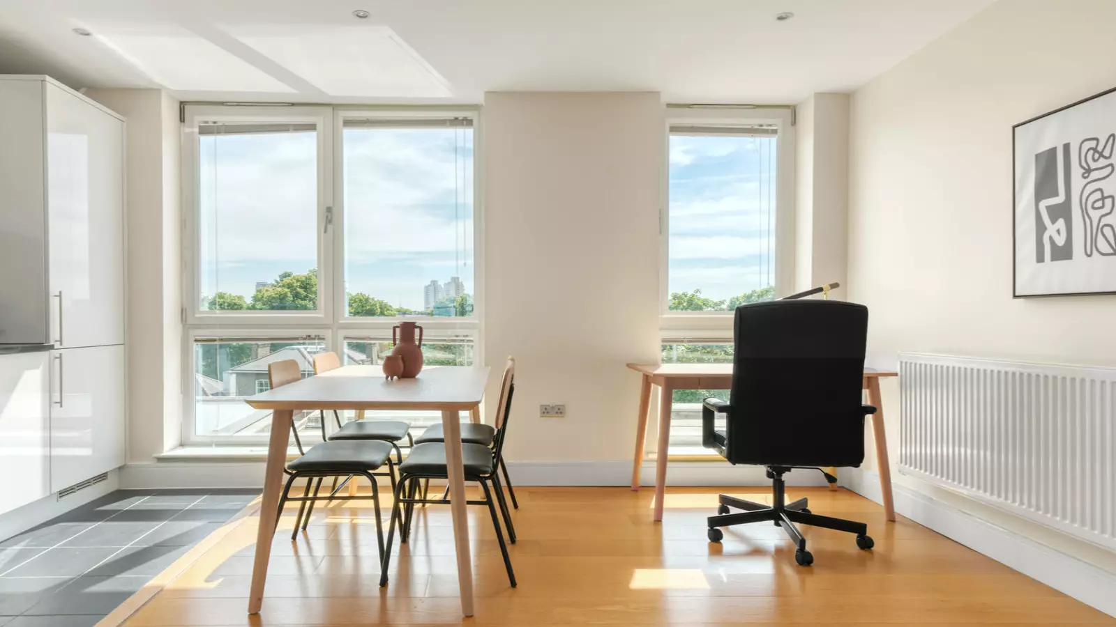 Flat Durand Gardens in Greater London